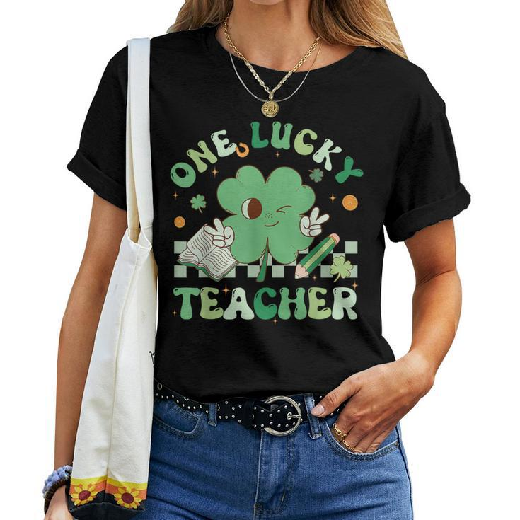 One Lucky Teacher Groovy Retro Teacher St Patrick's Day Women T-shirt
