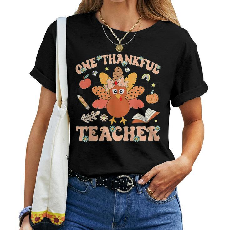 One Thankful Teacher Thanksgiving Retro Groovy Fall Teachers Women T-shirt