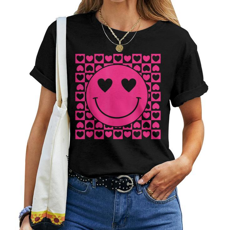 Pink Smile Face Heart Eyes Groovy Heart Valentine's Day Women T-shirt