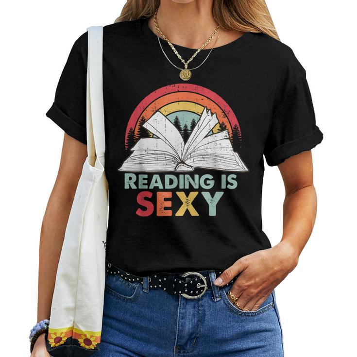 Reading Is Sexy Vintage Flower Book Retro Reader Book Lover Women T-shirt