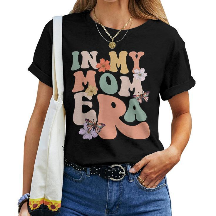 Retro Groovy In My Mom Era Butterfly Mother's Day Women T-shirt