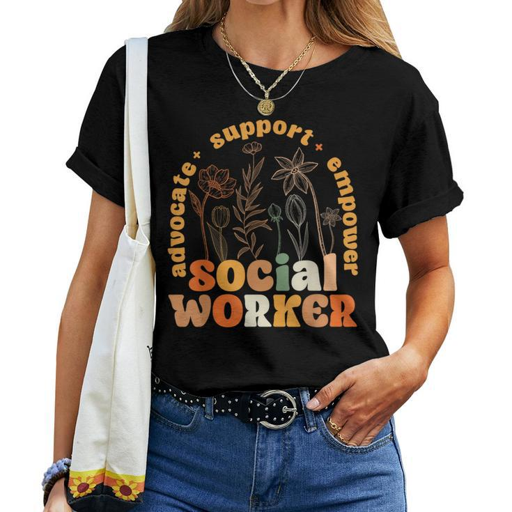 Retro Groovy Social Worker Flower Social Work Month Women T-shirt