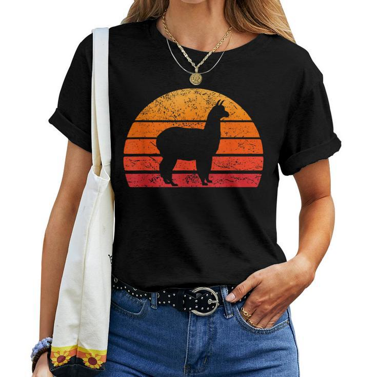 Retro Llama Alpaca Lover Vintage Llama Women T-shirt