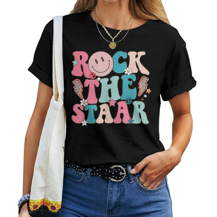 Rock The Staar Test Te Day Retro Groovy Teacher Stars Women T-shirt