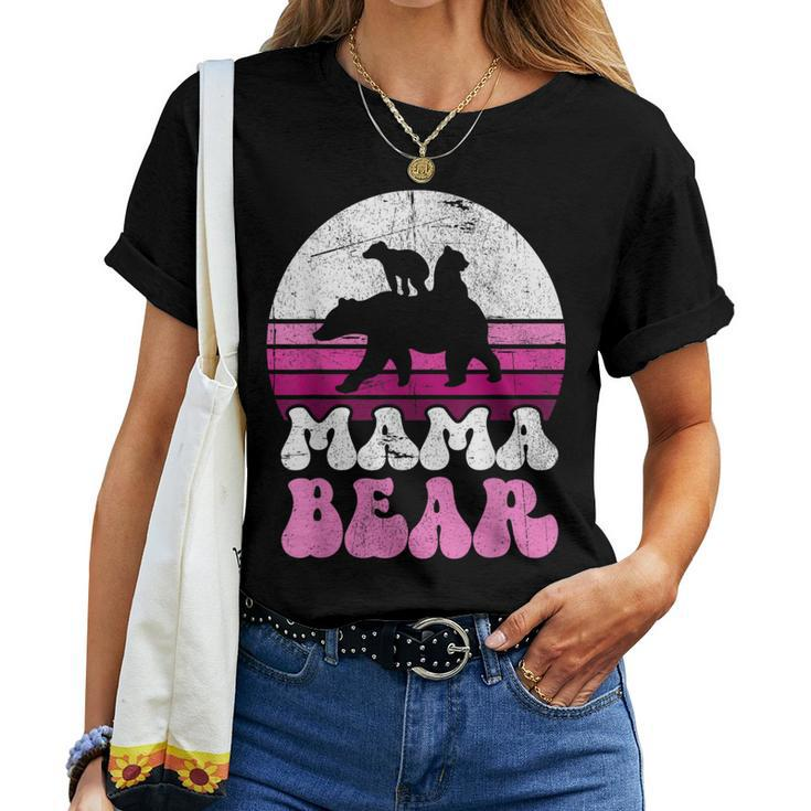 Süßer Mama Bär & Jungtiere Muttertag Rosaintage Retro Groovy T-shirt Frauen