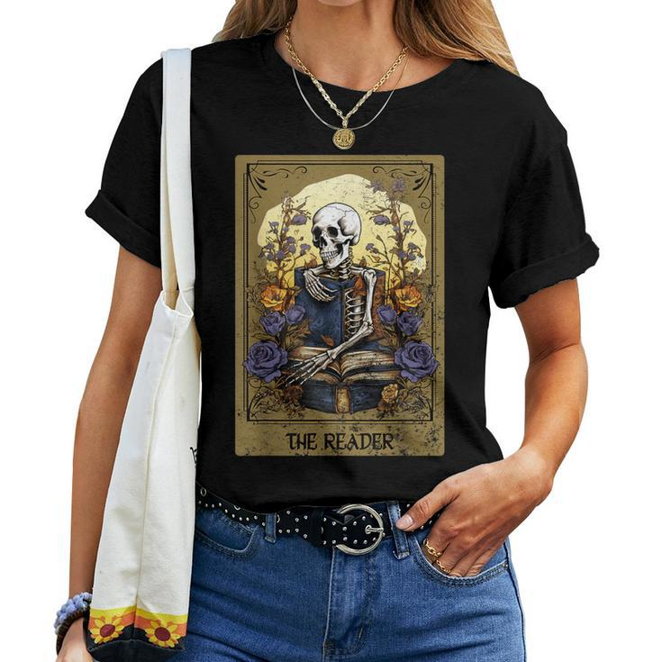 Vintage Floral Tarot Card The Reader Reading Skeleton Nerd Women T-shirt