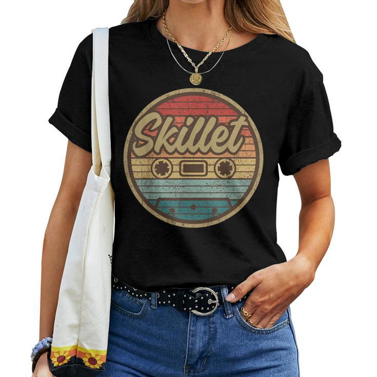 Vintage Skillets Cassette Retro Circle Christian Rock Music Women T-shirt