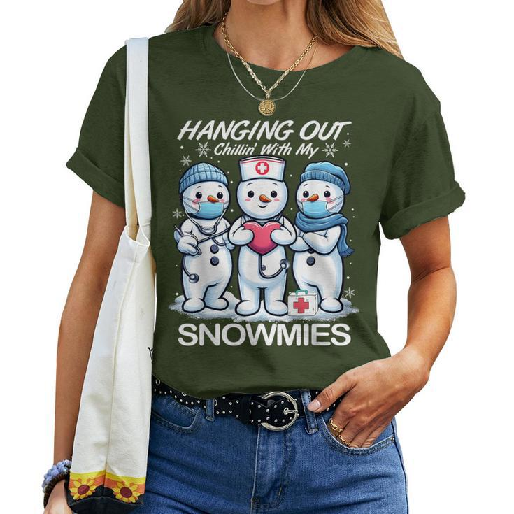 Christmas Nurse Hanging Out Chillin' With My Snowmies Women T-shirt