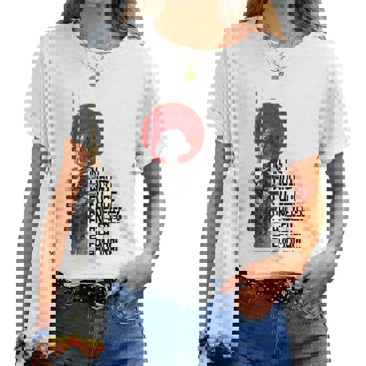 En Un Mundo Lleno De Princesas Ser Un Samurai Japonesa Camiseta de mujer