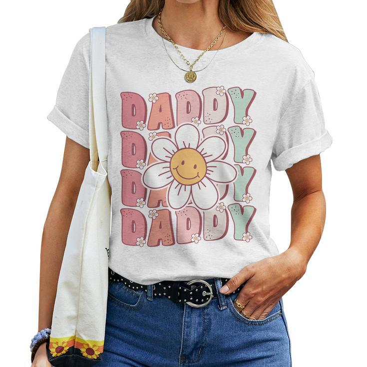 Groovy Daddy Matching Family Birthday Party Daisy Flower Women T-shirt