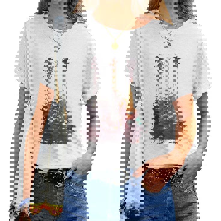 Guitarra Hombres Es Banda Música Guitarrista Cosas Guitarrista Camiseta de mujer