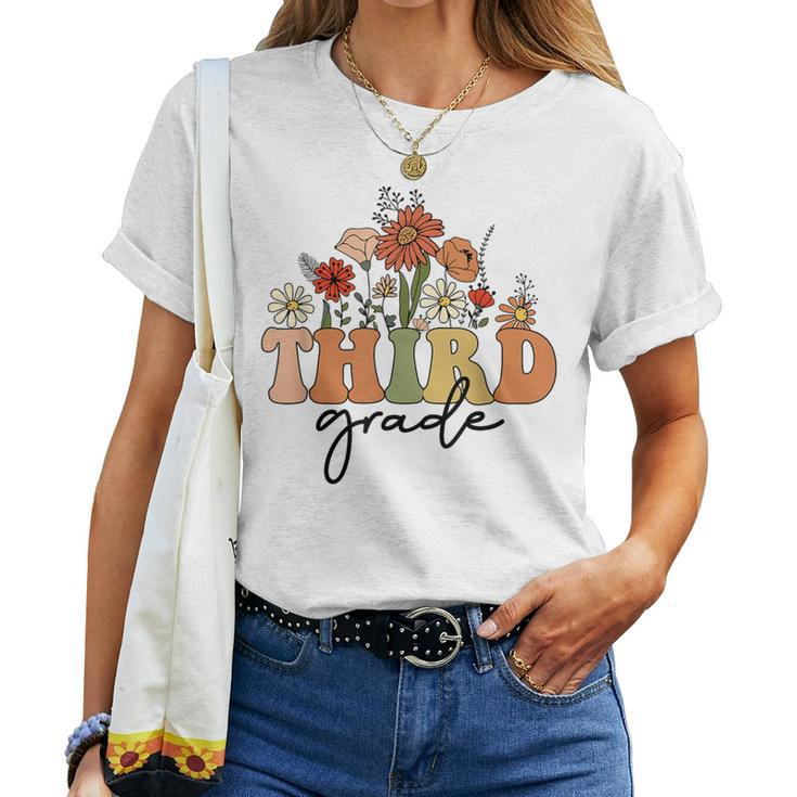 Retro Wildflowers Third Grade Teacher Student Back To School Women T-shirt