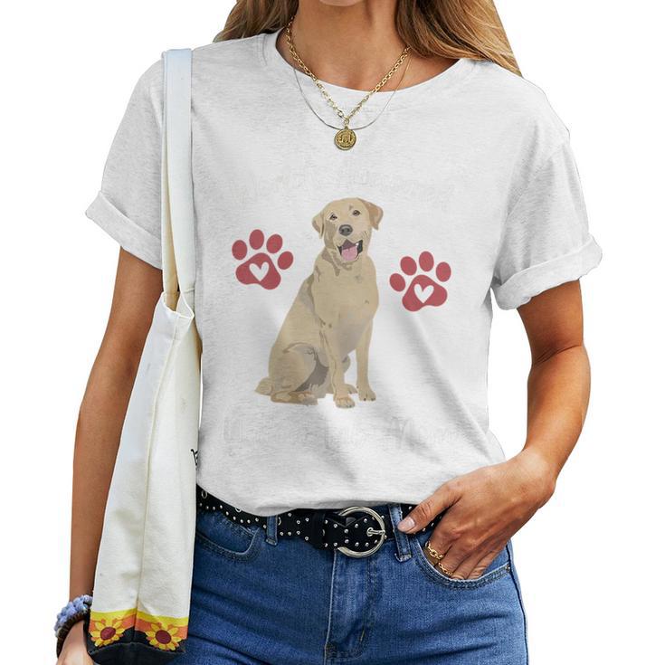 Worlds Awesomest Yellow Lab Mom Dog Lover Saying Quote Women T-shirt