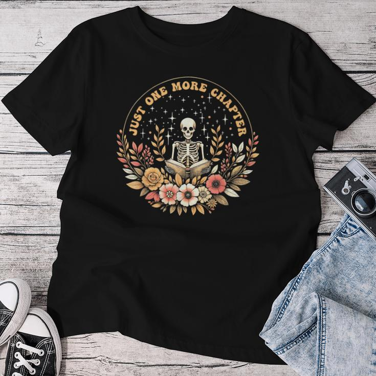Boho Flower Skeleton Reading Book Just One More Chapter Women T-shirt Funny Gifts