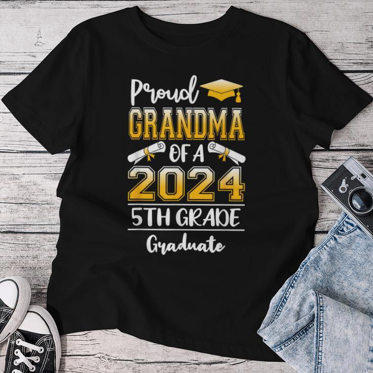 Proud Grandma Of A Class Of 2024 5Th Grade Graduate Women T-shirt Personalized Gifts