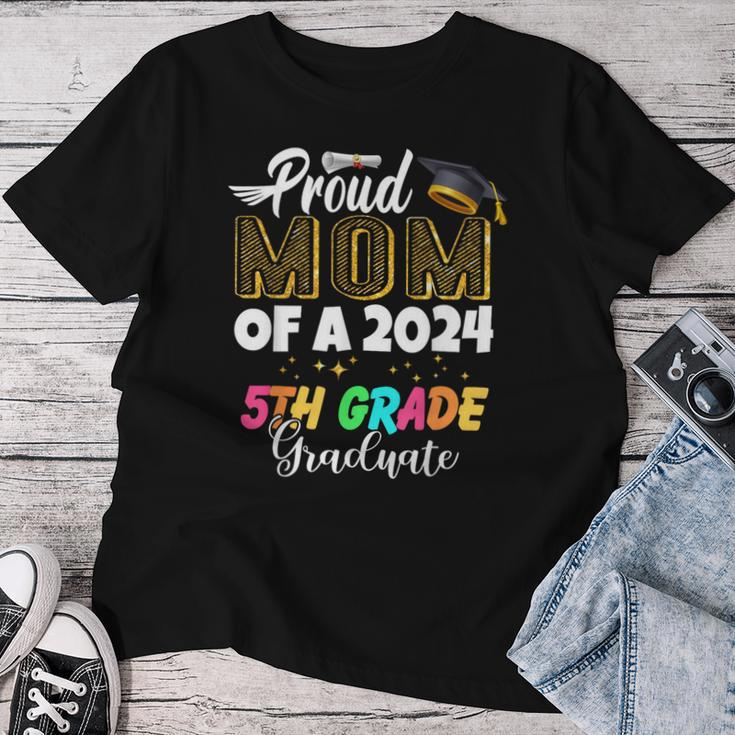 Proud Mom Of A Class Of 2024 5Th Grade Graduate Women T-shirt Funny Gifts