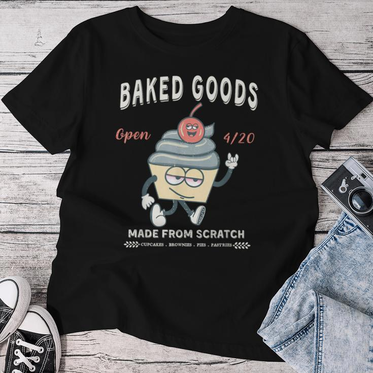 Retro Weed Cupcake Vintage 420 Baked Goods Women T-shirt Unique Gifts