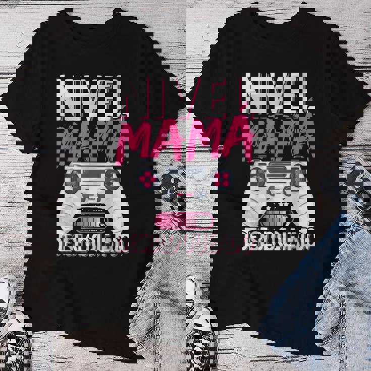 Futura Mama Madre Anunciar Embarazo Nivel Mama Desbloqueado Camiseta de mujer Regalos divertidos