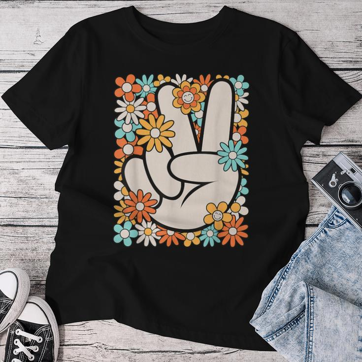 Hippie Peace Hand Sign Groovy Flower 60S 70S Retro Women T-shirt Funny Gifts