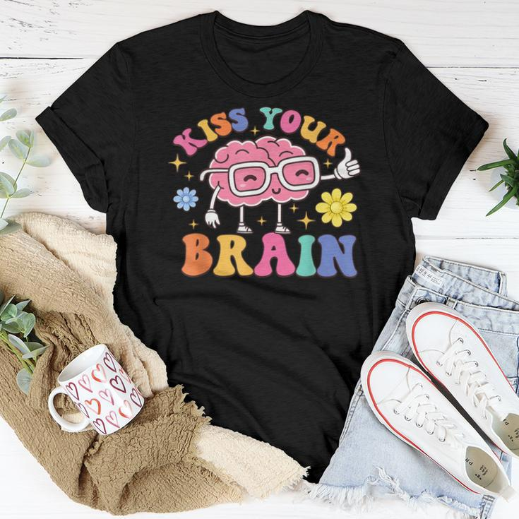 Kiss Your Brain Cute Teacher Appreciation Back To School Women T-shirt Funny Gifts