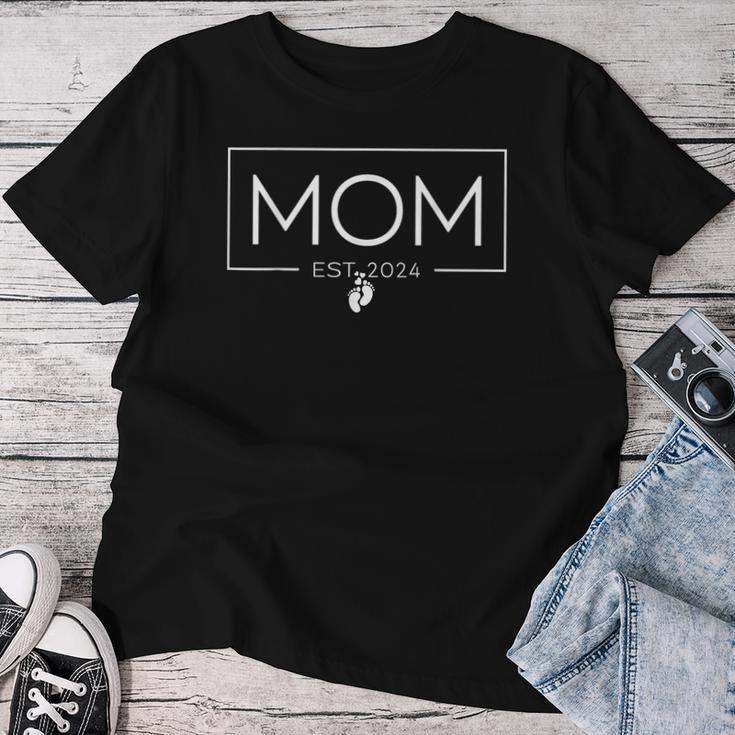 Mom Est 2024 Expect Baby 2024 Mother 2024 New Mom 2024 Women T-shirt Funny Gifts