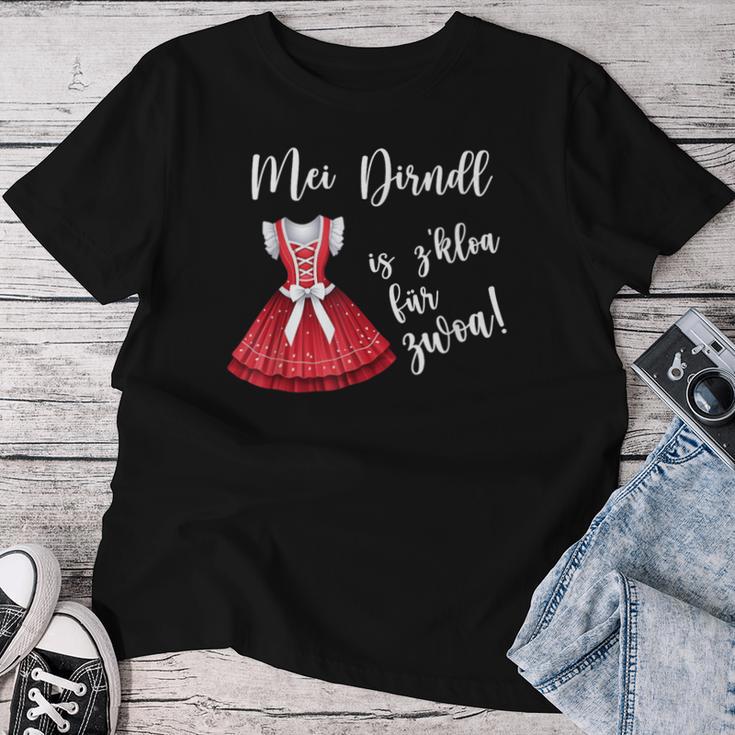 Oktoberfest Mei Dirndl Is Z Kloa For Zwoa Pregnant Women T-shirt Frauen Lustige Geschenke