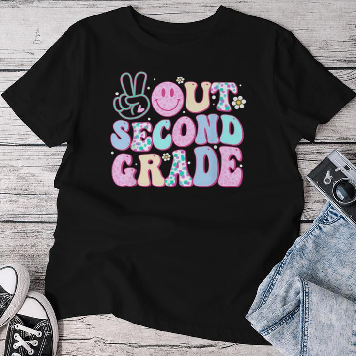 Peace Out Second Grade Last Day Of School Groovy Boys Girls Women T-shirt Personalized Gifts