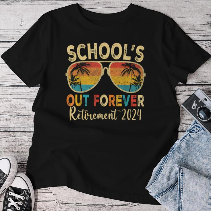 School's Out Forever Retirement 2024 Retired Teacher 2024 Women T-shirt Funny Gifts