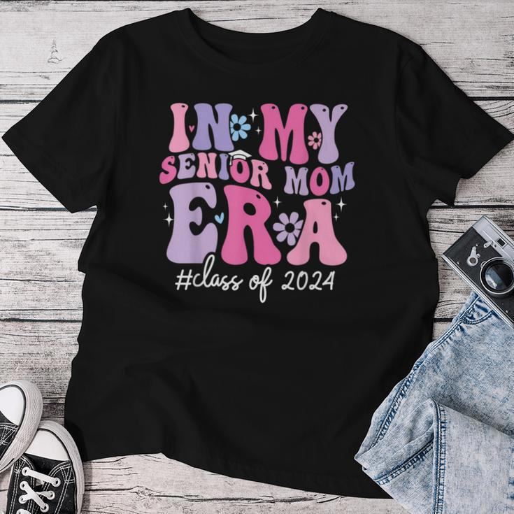 In My Senior Mom Era Class Of 2024 Groovy Senior Mom 2024 Women T-shirt Funny Gifts