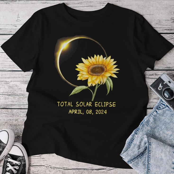 Solar Eclipse Sunflower April 8 2024 Women T-shirt Funny Gifts