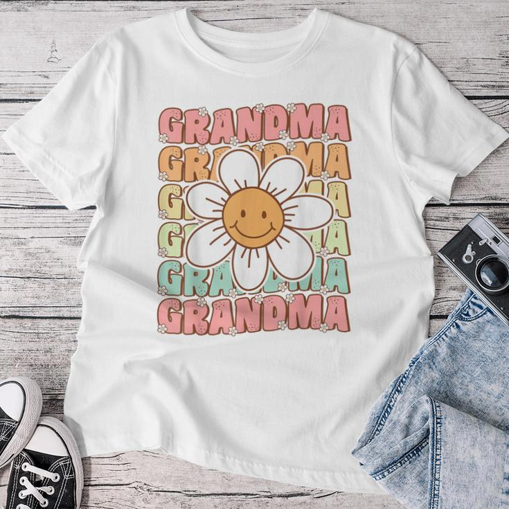 Cute Groovy Grandma 70S Family Birthday Party Daisy Flower Women T-shirt Funny Gifts