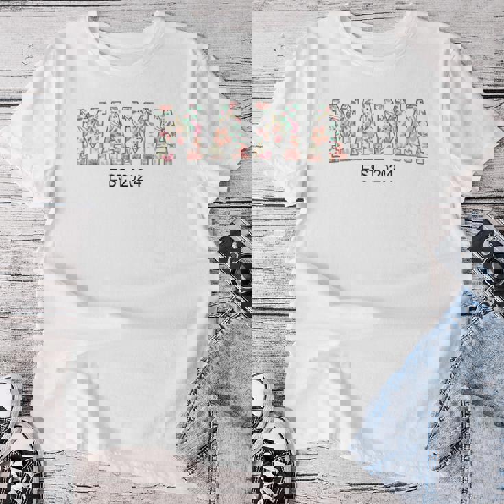 Floral Mama Est 2024 Promoted To Mommy 2024 For Mother's Day Women T-shirt Unique Gifts