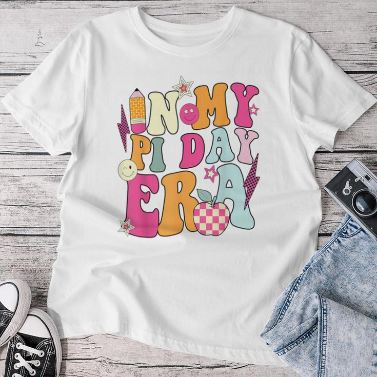 In My Pi Day Era Retro Groovy Cute Math Teacher Pi Day Women T-shirt Funny Gifts