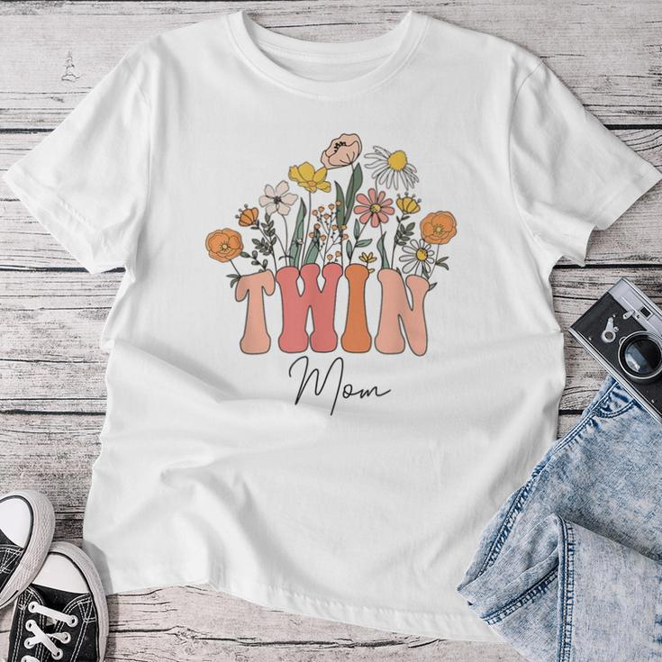 Retro Groovy Floral Twin Mom Mother's Day Wildflower Women Women T-shirt Unique Gifts