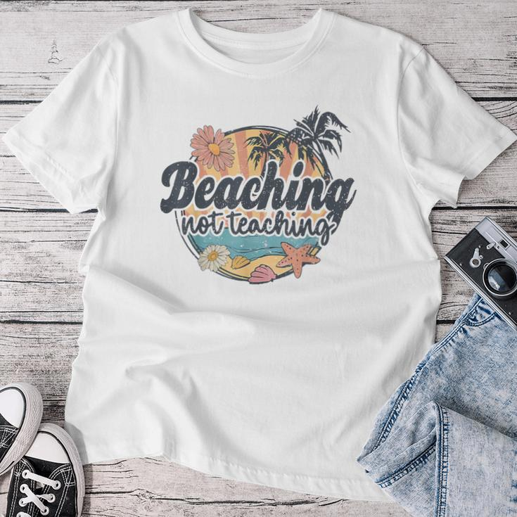 Vintage Beaching Not Teaching School's Out For Summer Women Women T-shirt Funny Gifts