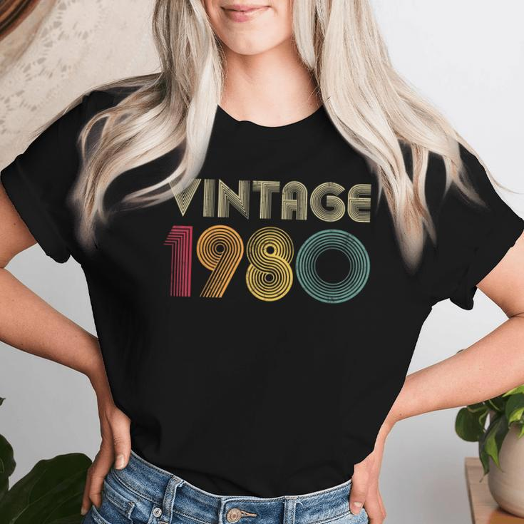 1980 44Th Birthday Vintage Retro 44 Years Old Women T-shirt Gifts for Her