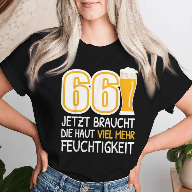 66 Birthday Beer Beer Drinker T-shirt Frauen Geschenke für Sie
