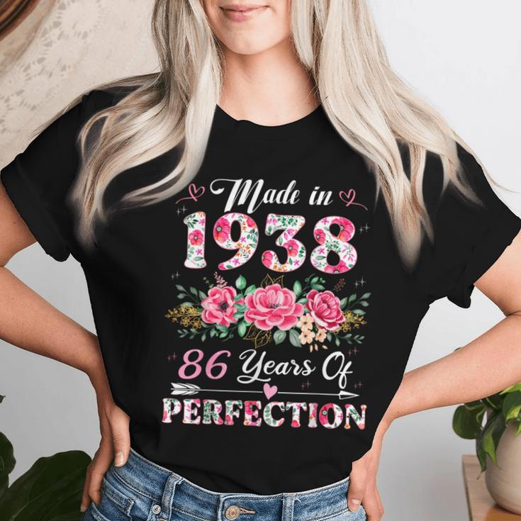 86 Year Old Made In 1938 Floral 86Th Birthday Women Women T-shirt Gifts for Her