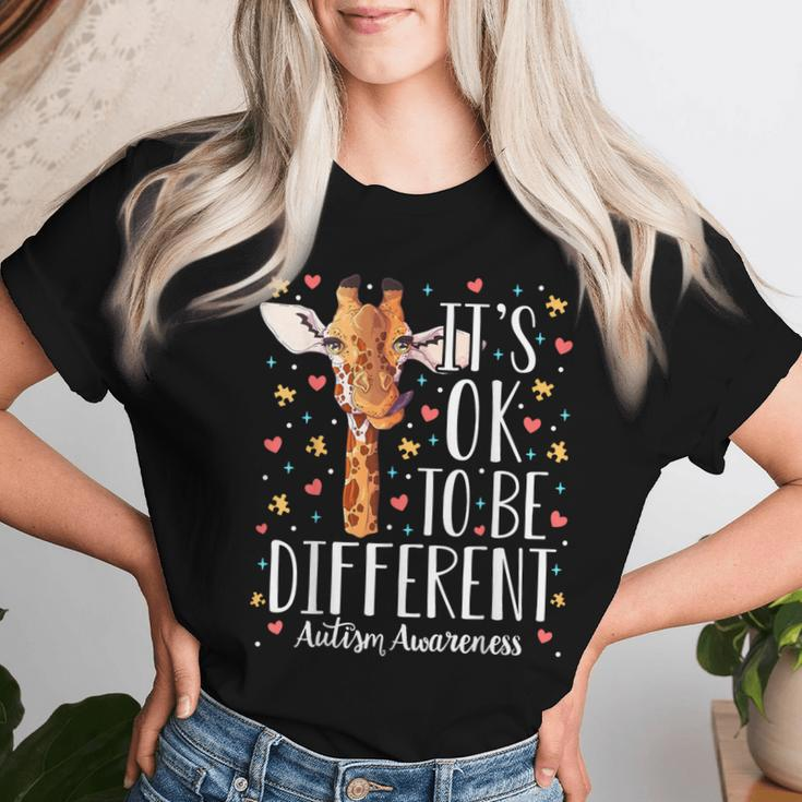 Autism Awareness Giraffe It's Ok To Be Different Autistic Women T-shirt Gifts for Her