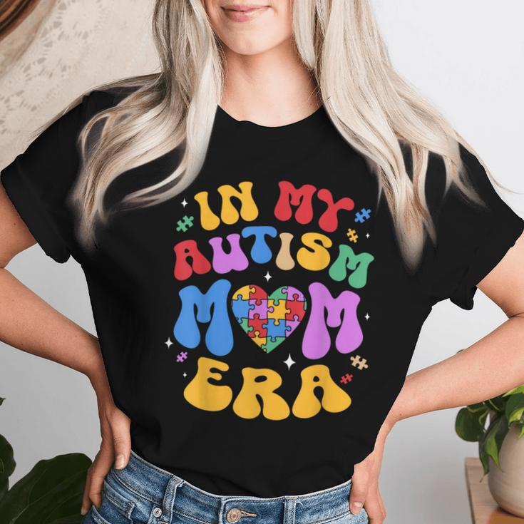 My Autism Mom Autism Awareness Groovy Retro Vintage Women T-shirt Gifts for Her