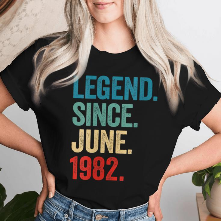 Awesome Since June 1982 Vintage 42Nd Birthday Women Women T-shirt Gifts for Her