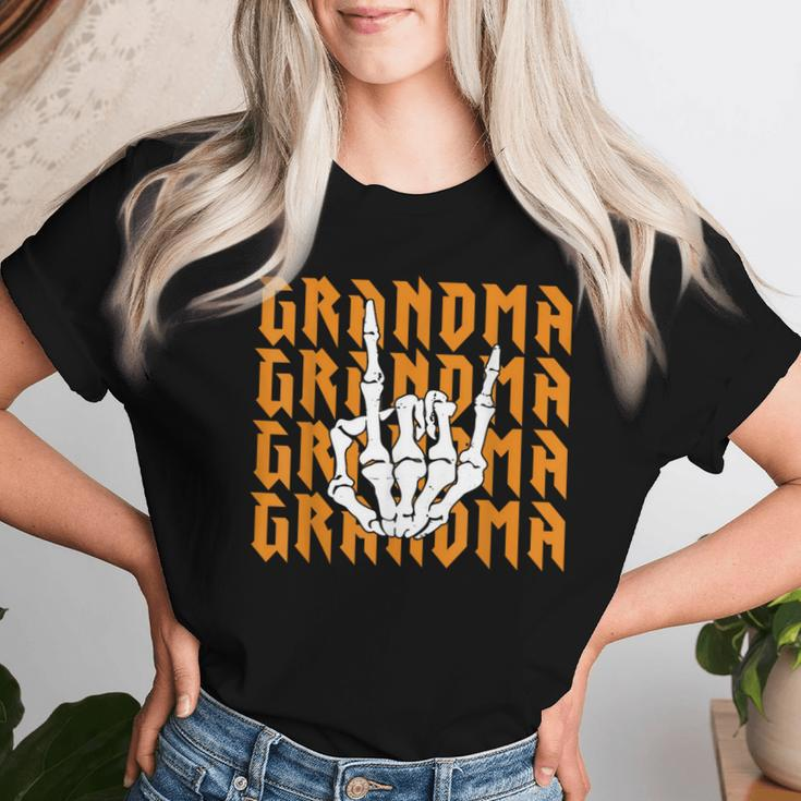 Bad Two Grandma To The Bone Birthday 2 Years Old Women T-shirt Gifts for Her