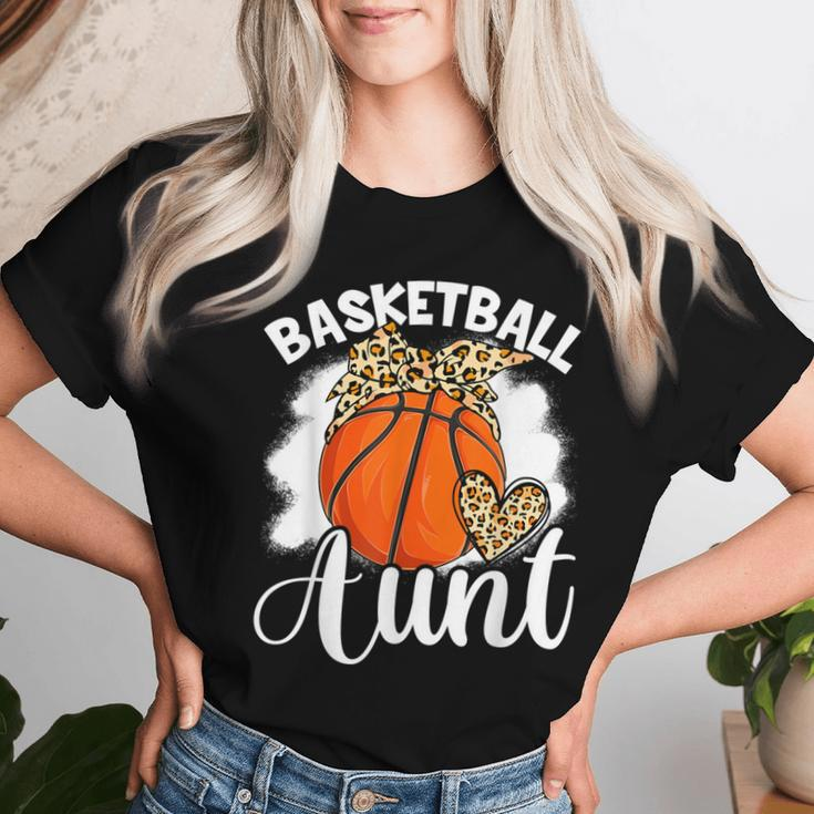 Basketball Aunt Leopard Heart Auntie Mother's Day Women T-shirt Gifts for Her