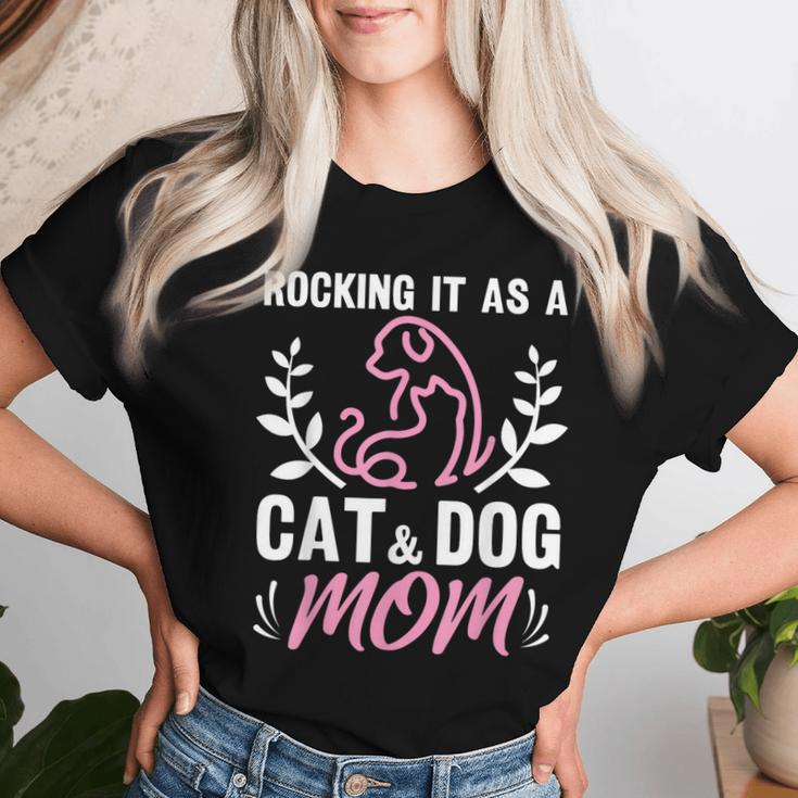 Cat And Dog Mom Fur Mama Mother's Day Women T-shirt Gifts for Her