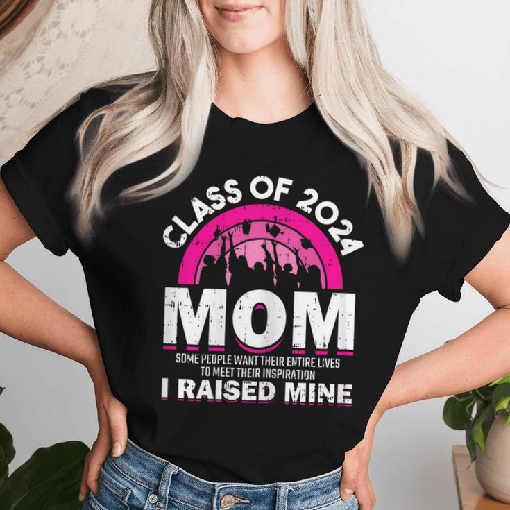 Class Of 2024 Mom Graduation Family Mama Graduate Women Women T-shirt Gifts for Her