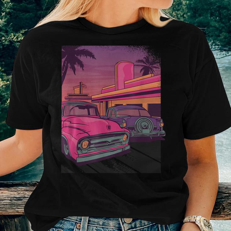 Classic Cruise Old School Retro Vintage Car Women Women T-shirt Gifts for Her