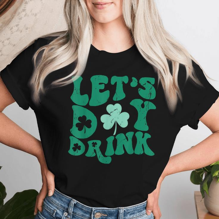 Lets Day Drink Groovy Vintage St Patrick's Day Women's Lucky Women T-shirt Gifts for Her