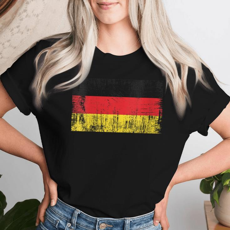 Distressed German Banner Fan Germany Flag Retro Vintage Women T-shirt Gifts for Her
