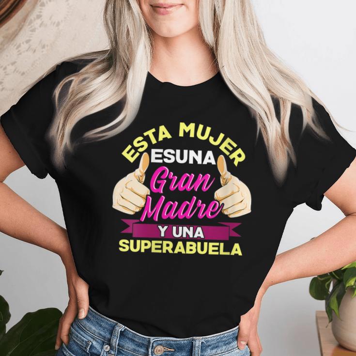 Esta Es Una Gran Madre Y Una Super Abuela Cuello Camiseta de mujer Regalos para ella