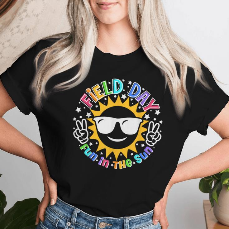 Field Day 2024 Fun Day Last Day Of School Teacher Student Women T-shirt Gifts for Her